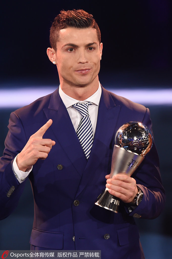 英超焦点战：纽卡斯尔联VS伯恩利——攻防博弈下的胜负天平与比分推演（英超重磅对决：纽卡斯尔联对阵伯恩利——攻守对抗中的胜负倾向与比分预测）