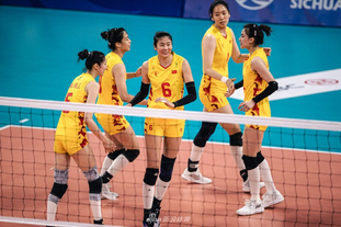 罗马诺：萨拉赫与斯洛特关系“接近破裂”，或今冬转战沙特（罗马诺称萨拉赫与斯洛特关系濒临破裂，冬窗或转投沙特）