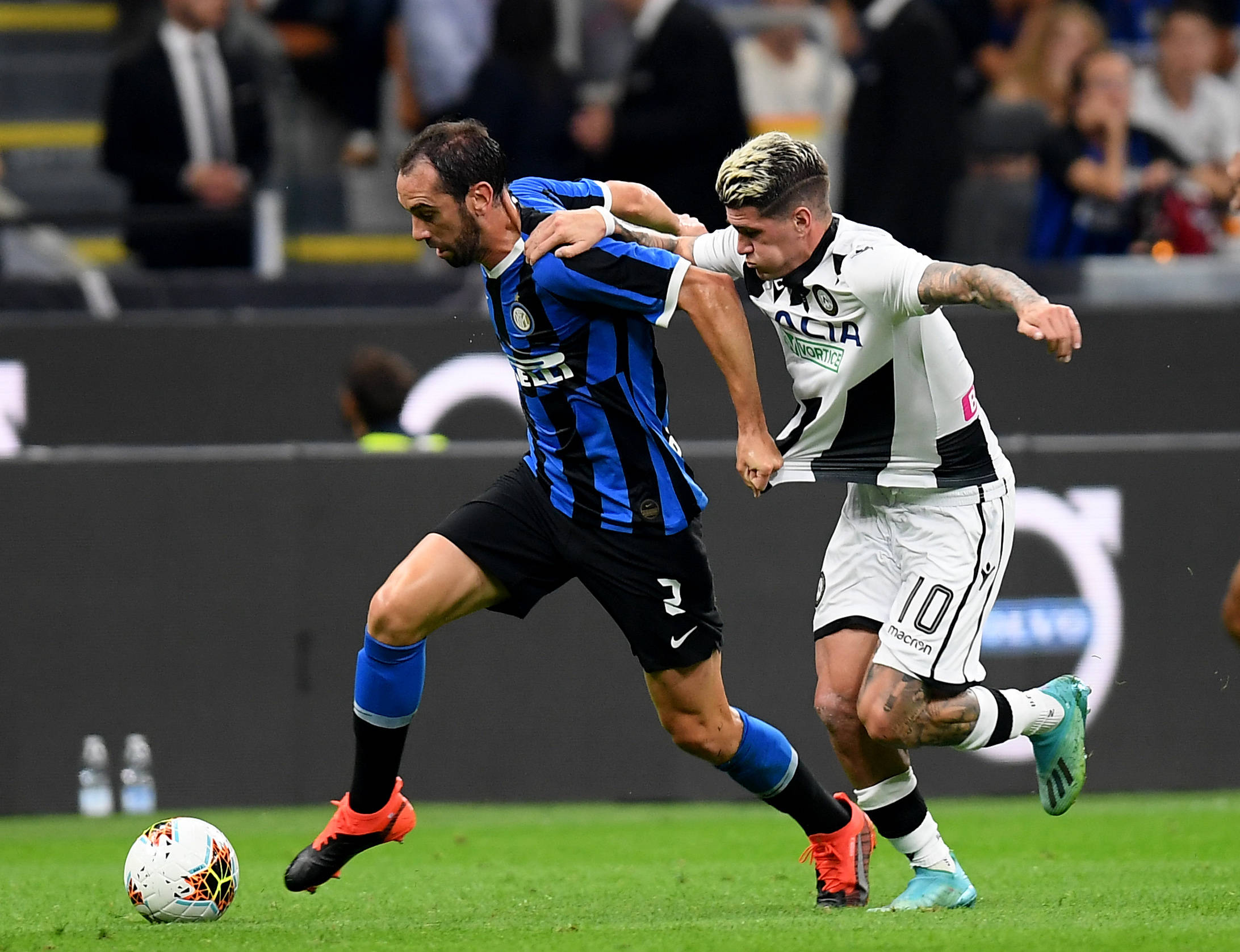 2025巴甲38轮：堡垒&老爷爷兵败降级，大红涅槃上岸（2025巴甲第38轮：堡垒与老爷爷惨遭降级，大红逆袭保级）