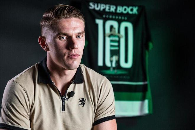 对阵尼斯首开记录，奥巴梅扬解锁职业生涯400球里程碑（奥巴梅扬对尼斯先拔头筹，生涯400球里程碑达成）