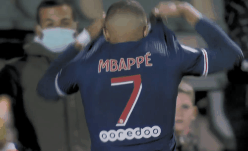 talkSPORT：拜仁在密切关注卡迪夫城19岁天才后卫迪伦-劳勒（talkSPORT：拜仁密切考察卡迪夫城19岁后防新星迪伦-劳勒）