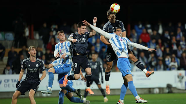 范德芬：我给伊萨克发了短信，我只是想封堵射门&他运气不好（范德芬：赛后给伊萨克发短信，只是想封堵那脚射门，他确实有点倒霉）