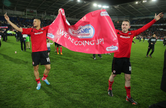 记者：莱奥周二接受核磁共振检查，结果显示无肌肉损伤（记者：莱奥周二核磁共振结果显示肌肉无伤）