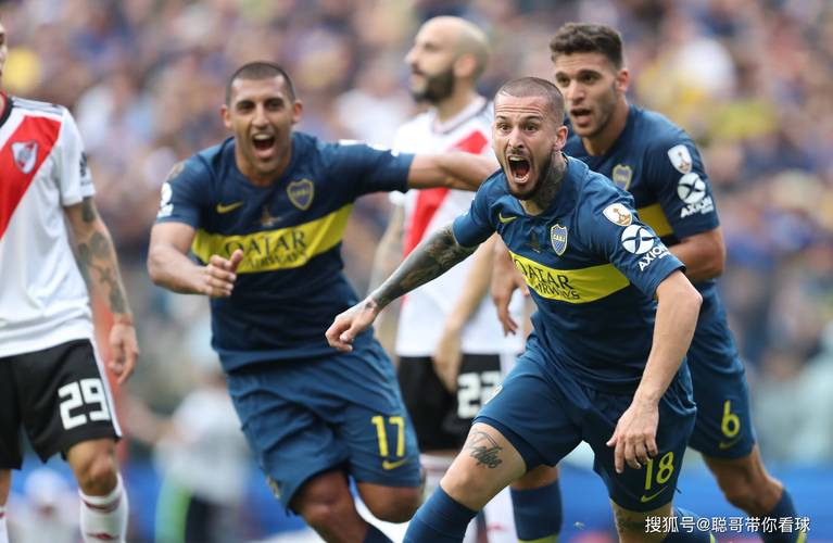 德转预热戴维身价：最高4500万欧不变，最低下跌至3000万欧（德转前瞻戴维身价：上限维持4500万欧，下限下调至3000万欧）