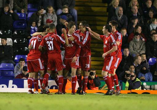 萨拉赫不满上场时间但无意冬窗离队，埃及足协称其仍将创造历史（萨拉赫不满出场时间但无冬窗离队意向，埃及足协：他仍将续写历史）