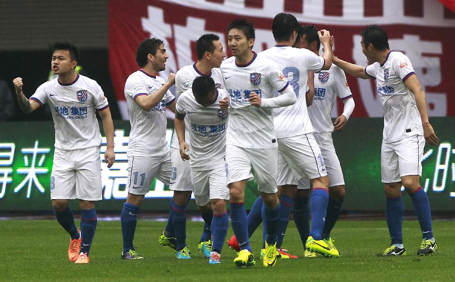 丹尼尔斯达成生涯第400次抢断，NBA历史第六年轻（丹尼尔斯生涯抢断破400，成NBA史上第六年轻达成者）