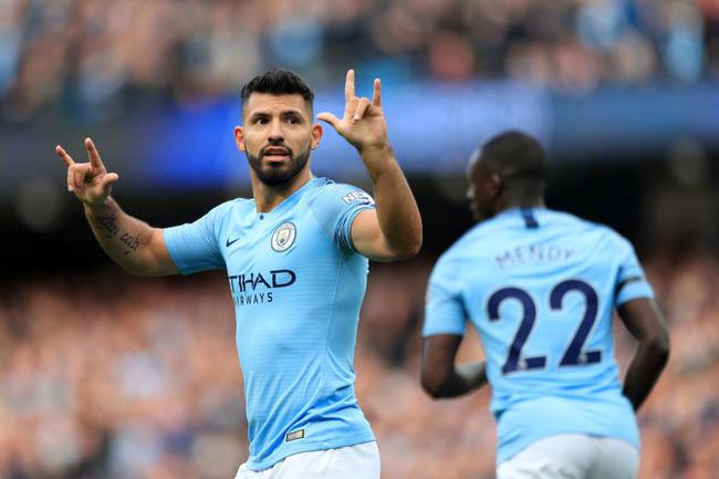 卡莱尔：其他老将遇到我们这样的情况会装病，西卡却全力以赴（卡莱尔：换作其他老将或装伤避战，西卡仍拼尽全力）